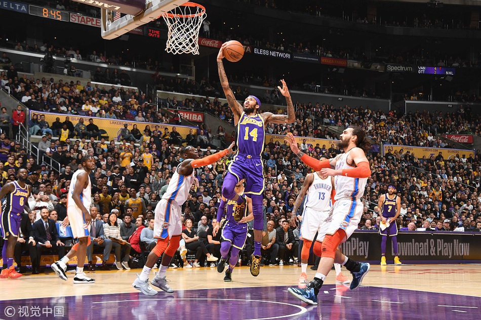 这使得他在 这使得他在