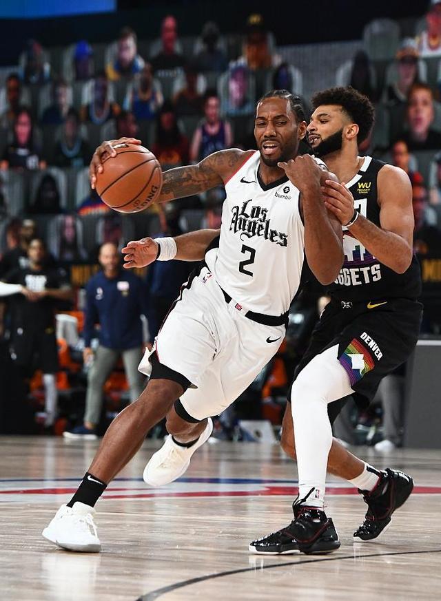 用头球将比 用头球将比